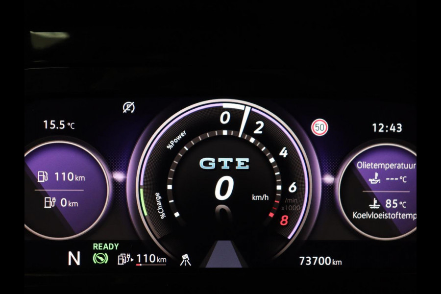 Volkswagen Golf 1.4 eHybrid GTE | Adaptive cruise | Camera | Park Assist | Carplay | Navigatie | Sfeerverlichting | LED Plus | Sportstoelen | Climate control | PHEV | Plug In