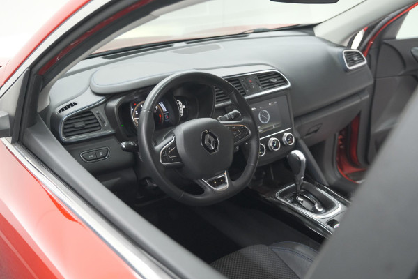 Renault Kadjar 1.3 TCe 140 EDC Limited | Trekhaak | Allseason banden | Stoelverwarming | Apple Carplay
