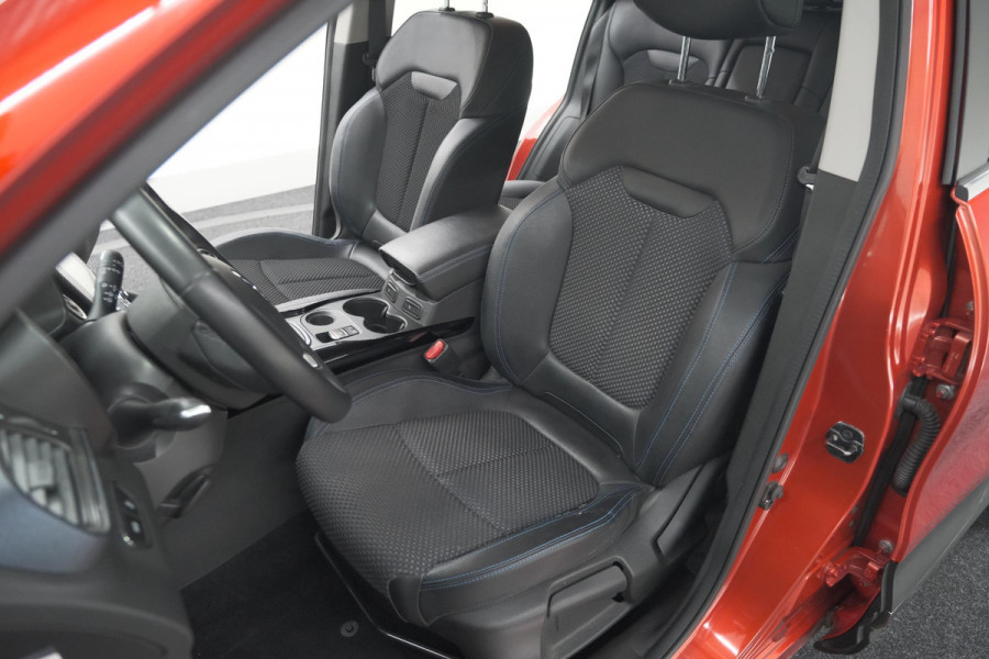 Renault Kadjar 1.3 TCe 140 EDC Limited | Trekhaak | Allseason banden | Stoelverwarming | Apple Carplay