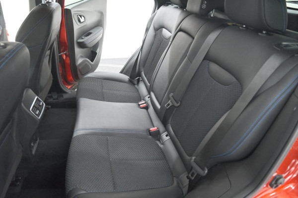 Renault Kadjar 1.3 TCe 140 EDC Limited | Trekhaak | Allseason banden | Stoelverwarming | Apple Carplay