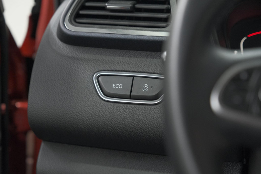 Renault Kadjar 1.3 TCe 140 EDC Limited | Trekhaak | Allseason banden | Stoelverwarming | Apple Carplay