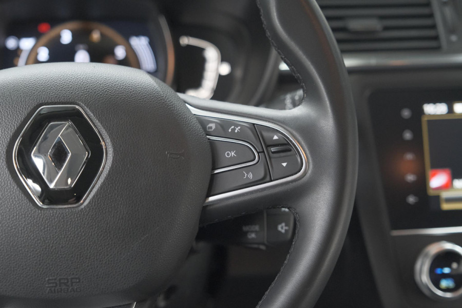 Renault Kadjar 1.3 TCe 140 EDC Limited | Trekhaak | Allseason banden | Stoelverwarming | Apple Carplay