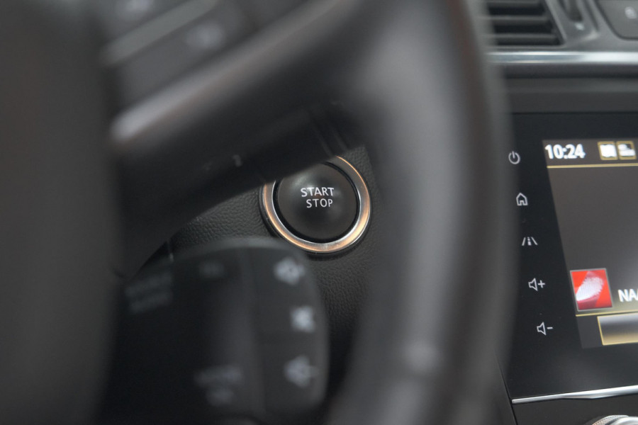 Renault Kadjar 1.3 TCe 140 EDC Limited | Trekhaak | Allseason banden | Stoelverwarming | Apple Carplay