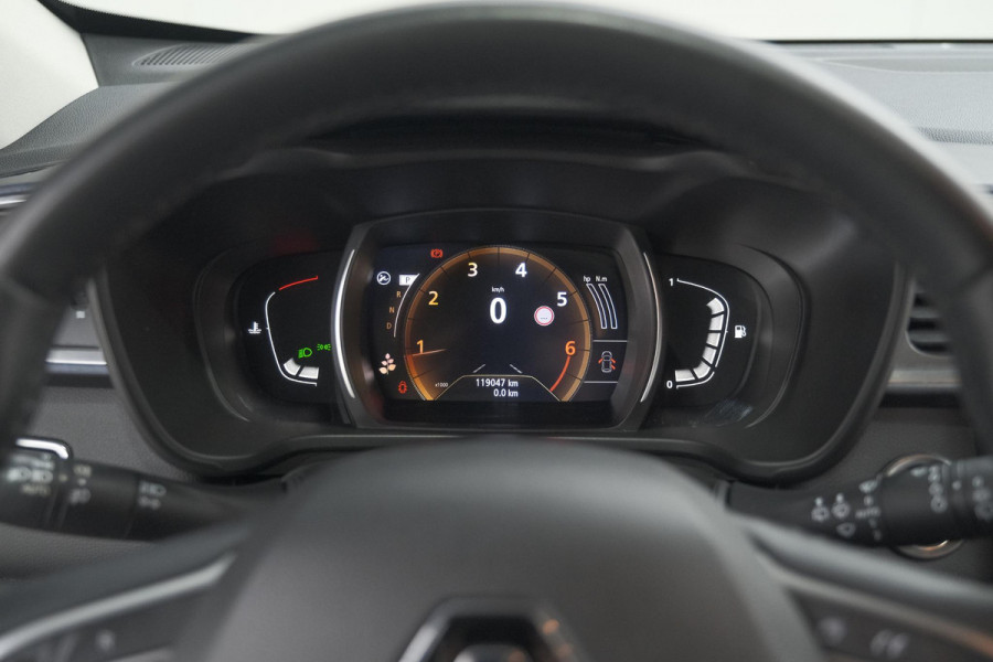 Renault Kadjar 1.3 TCe 140 EDC Limited | Trekhaak | Allseason banden | Stoelverwarming | Apple Carplay