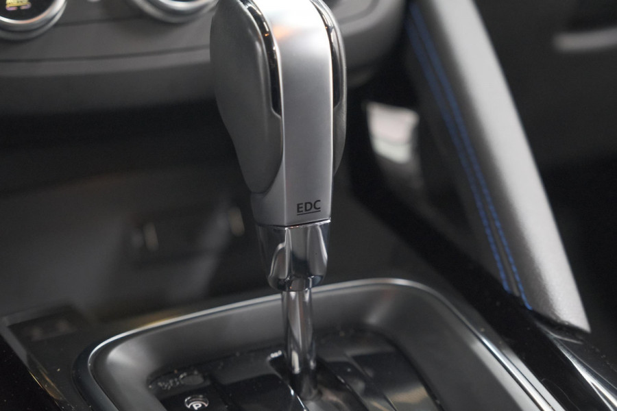 Renault Kadjar 1.3 TCe 140 EDC Limited | Trekhaak | Allseason banden | Stoelverwarming | Apple Carplay