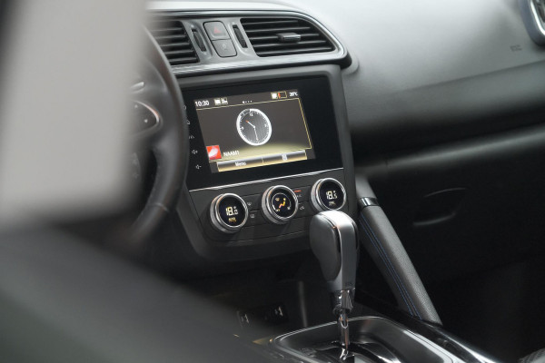 Renault Kadjar 1.3 TCe 140 EDC Limited | Trekhaak | Allseason banden | Stoelverwarming | Apple Carplay