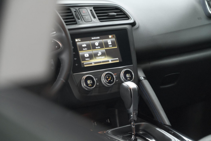 Renault Kadjar 1.3 TCe 140 EDC Limited | Trekhaak | Allseason banden | Stoelverwarming | Apple Carplay