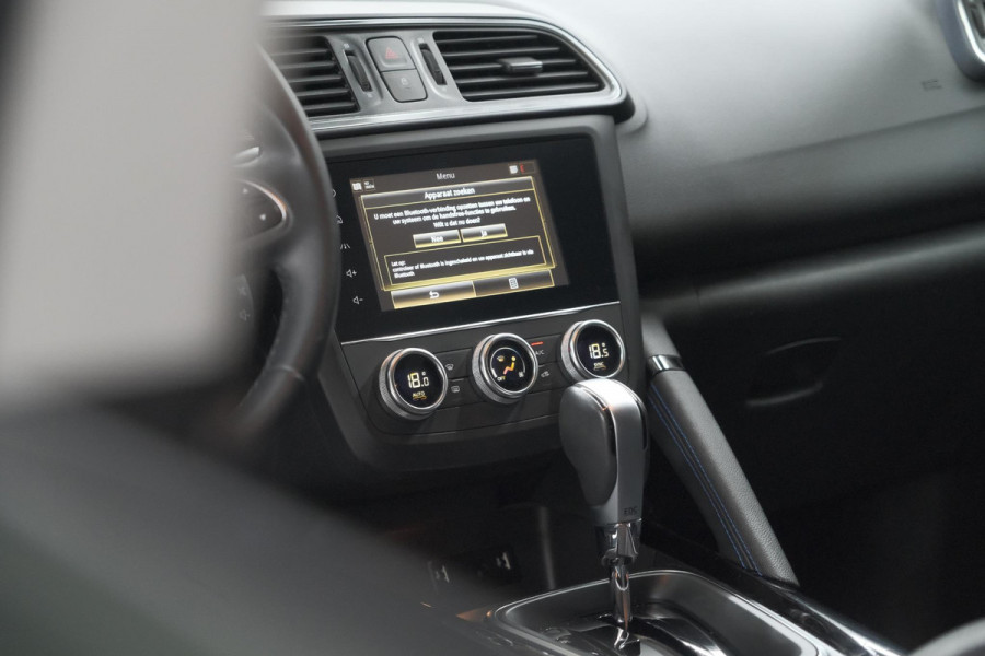 Renault Kadjar 1.3 TCe 140 EDC Limited | Trekhaak | Allseason banden | Stoelverwarming | Apple Carplay