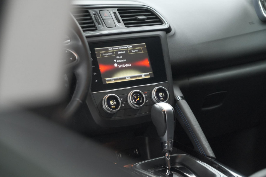 Renault Kadjar 1.3 TCe 140 EDC Limited | Trekhaak | Allseason banden | Stoelverwarming | Apple Carplay
