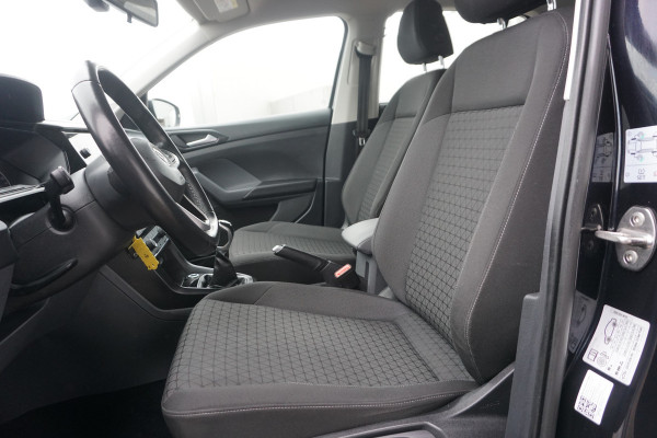 Volkswagen T-Cross 1.0 TSI Life | CLIMATE | TREKHAAK | CARPLAY/ NAVI | ACC |