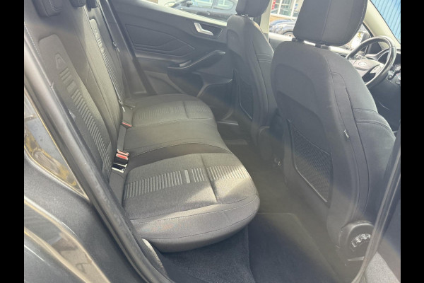 Ford Focus 1.0 EcoBoost Titanium X - Automaat I Navigatie I Airco I Sport pakket I LED I PDC I Dealer onderhouden