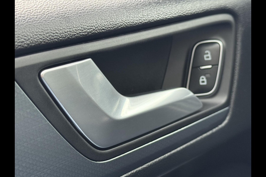 Ford Focus 1.0 EcoBoost Titanium X - Automaat I Navigatie I Airco I Sport pakket I LED I PDC I Dealer onderhouden