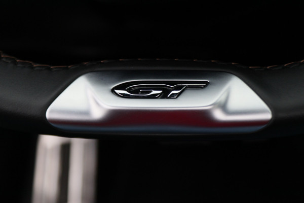 Peugeot 3008 1.6 HYbrid 225 GT Panoramadak, ACC, Camera, Apple Carplay, Sfeerverlichting, LED, DAB, 18''