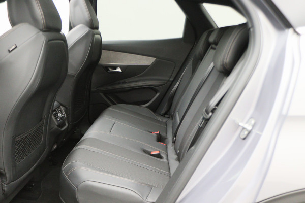 Peugeot 3008 1.6 HYbrid 225 GT Panoramadak, ACC, Camera, Apple Carplay, Sfeerverlichting, LED, DAB, 18''