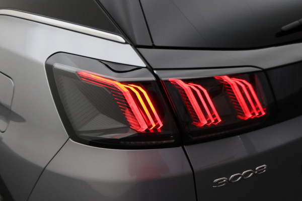 Peugeot 3008 1.6 HYbrid 225 GT Panoramadak, ACC, Camera, Apple Carplay, Sfeerverlichting, LED, DAB, 18''