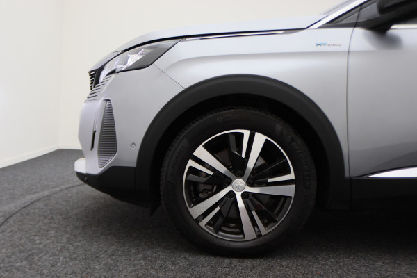 Peugeot 3008 1.6 HYbrid 225 GT Panoramadak, ACC, Camera, Apple Carplay, Sfeerverlichting, LED, DAB, 18''