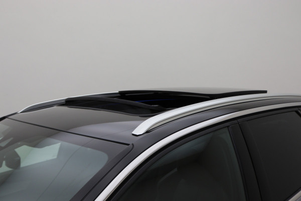 Peugeot 3008 1.6 HYbrid 225 GT Panoramadak, ACC, Camera, Apple Carplay, Sfeerverlichting, LED, DAB, 18''