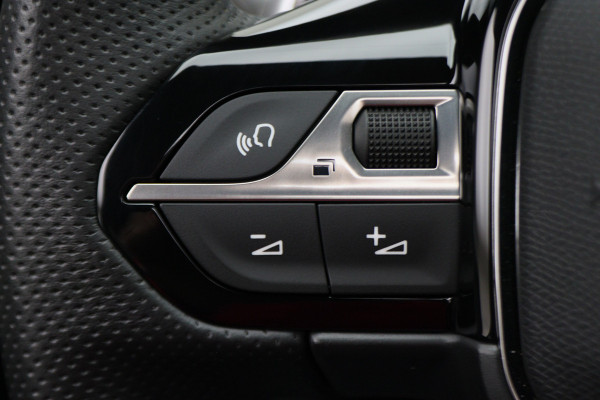 Peugeot 3008 1.6 HYbrid 225 GT Panoramadak, ACC, Camera, Apple Carplay, Sfeerverlichting, LED, DAB, 18''