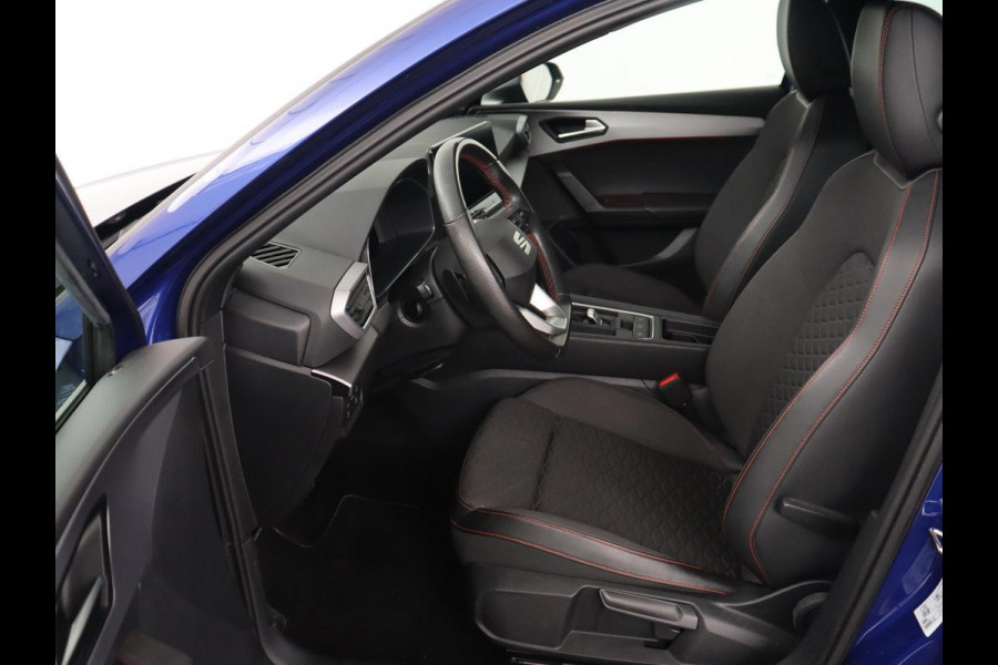 Seat Leon 1.5 eTSI FR Intense | Stoelverwarming | Adaptive cruise | Camera | Carplay | Navigatie | Full LED | Keyless | Stuurverwarming | Climate control