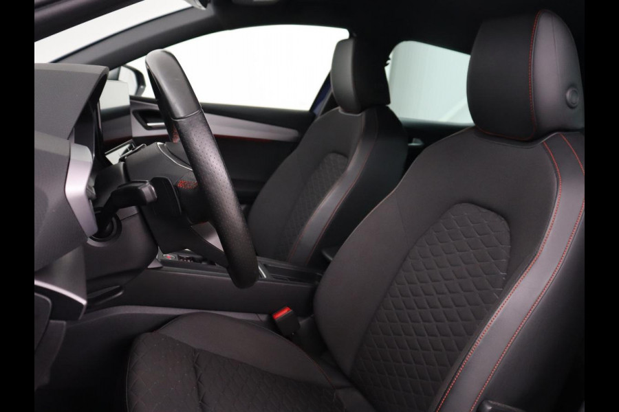 Seat Leon 1.5 eTSI FR Intense | Stoelverwarming | Adaptive cruise | Camera | Carplay | Navigatie | Full LED | Keyless | Stuurverwarming | Climate control