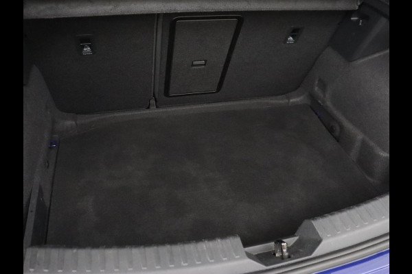 Seat Leon 1.5 eTSI FR Intense | Stoelverwarming | Adaptive cruise | Camera | Carplay | Navigatie | Full LED | Keyless | Stuurverwarming | Climate control