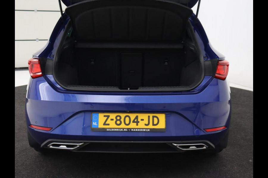 Seat Leon 1.5 eTSI FR Intense | Stoelverwarming | Adaptive cruise | Camera | Carplay | Navigatie | Full LED | Keyless | Stuurverwarming | Climate control