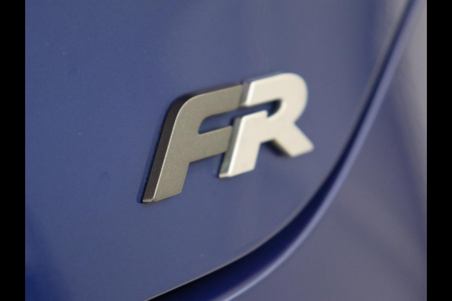 Seat Leon 1.5 eTSI FR Intense | Stoelverwarming | Adaptive cruise | Camera | Carplay | Navigatie | Full LED | Keyless | Stuurverwarming | Climate control