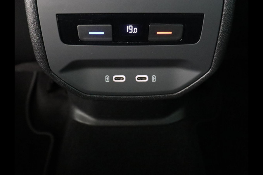 Seat Leon 1.5 eTSI FR Intense | Stoelverwarming | Adaptive cruise | Camera | Carplay | Navigatie | Full LED | Keyless | Stuurverwarming | Climate control