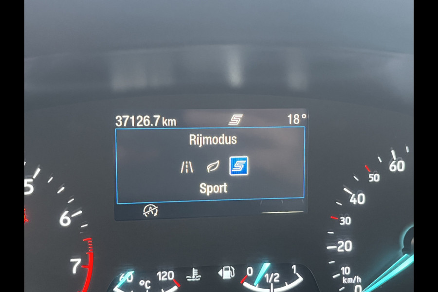 Ford Fiesta 1.0 EcoBoost Hybrid ST-Line 125pk/92kW 6-bak | Winter Pack |