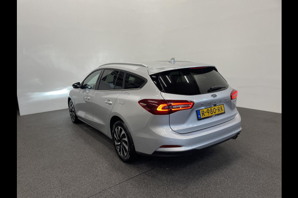 Ford FOCUS Wagon 1.0 EcoBoost Hybrid Titanium Rijklaar incl 12 mnd BOVAG garantie! Airco ECC Navi Carplay PDC VA+ Camera Full LED DAB+ Lichtmetalen velgen