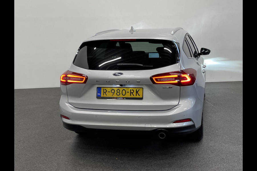 Ford FOCUS Wagon 1.0 EcoBoost Hybrid Titanium Rijklaar incl 12 mnd BOVAG garantie! Airco ECC Navi Carplay PDC VA+ Camera Full LED DAB+ Lichtmetalen velgen