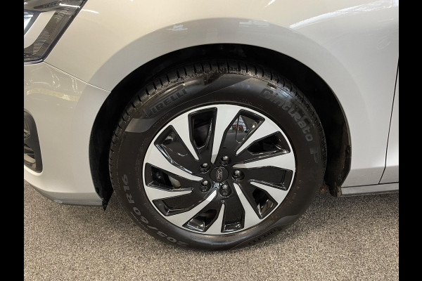 Ford FOCUS Wagon 1.0 EcoBoost Hybrid Titanium Rijklaar incl 12 mnd BOVAG garantie! Airco ECC Navi Carplay PDC VA+ Camera Full LED DAB+ Lichtmetalen velgen