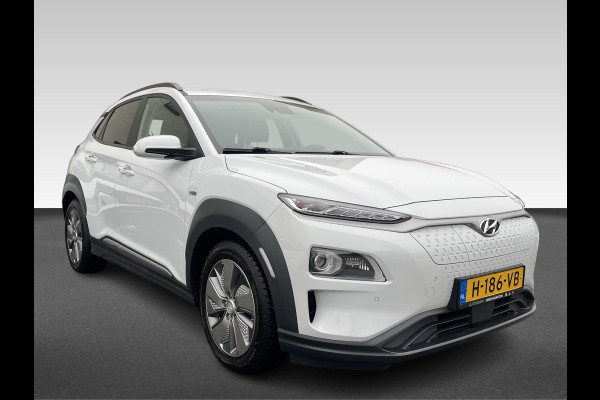 Hyundai Kona EV Premium 64 kWh 3-fase | Navigatie
