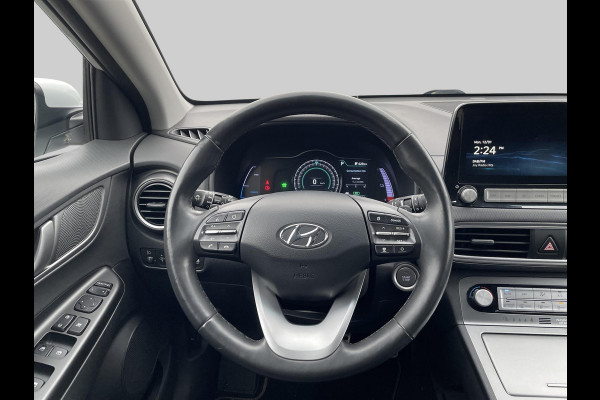 Hyundai Kona EV Premium 64 kWh 3-fase | Navigatie