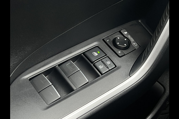 Toyota RAV4 2.5 Plug-in Hybrid AWD Bi-Tone | Navi | LED | Camera | CarPlay | ACC | HUD | 19 inch