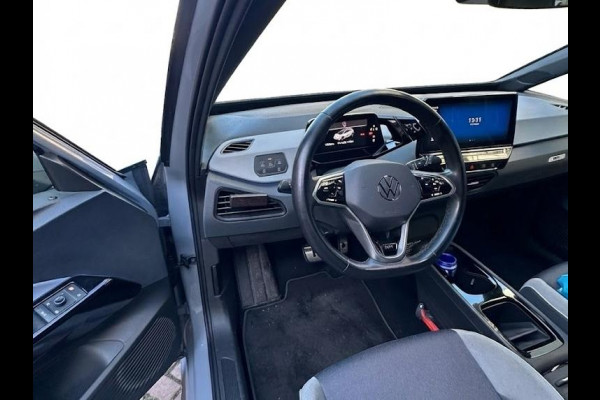 Volkswagen ID.3 First Plus 58 kWh | Navigatie | Parkeersensoren | Achteruitrijcamera | Stoelverwarming |