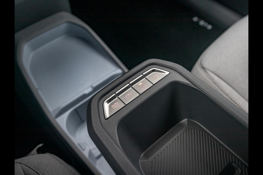 Kia EV3 Air 58.3 kWh | Uit voorraad leverbaar | 17% Bijtelling | Navi | 17" | Adapt. Cruise | Clima | PDC | Dakrails |