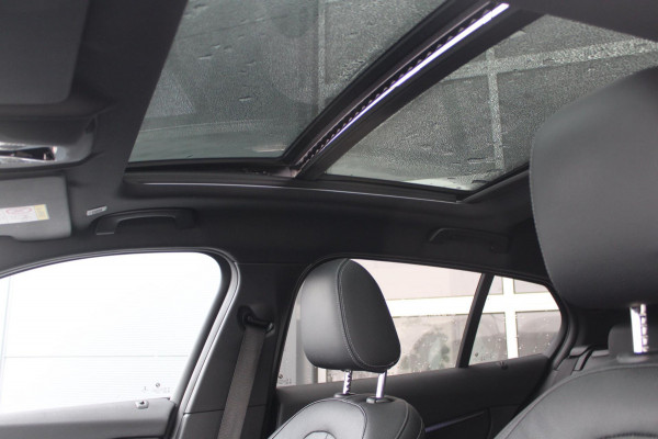 BMW 1-serie 118i M-Sport Shadow | Pano | 19 '' | HIFI | Ambient