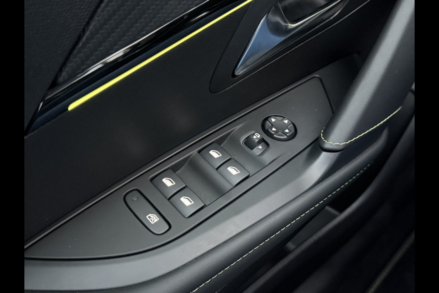 Peugeot 208 1.2 Hybrid 145 e-DCS6 GT | CarPlay | ACC | LED | Camera | DAB+ | 17 inch