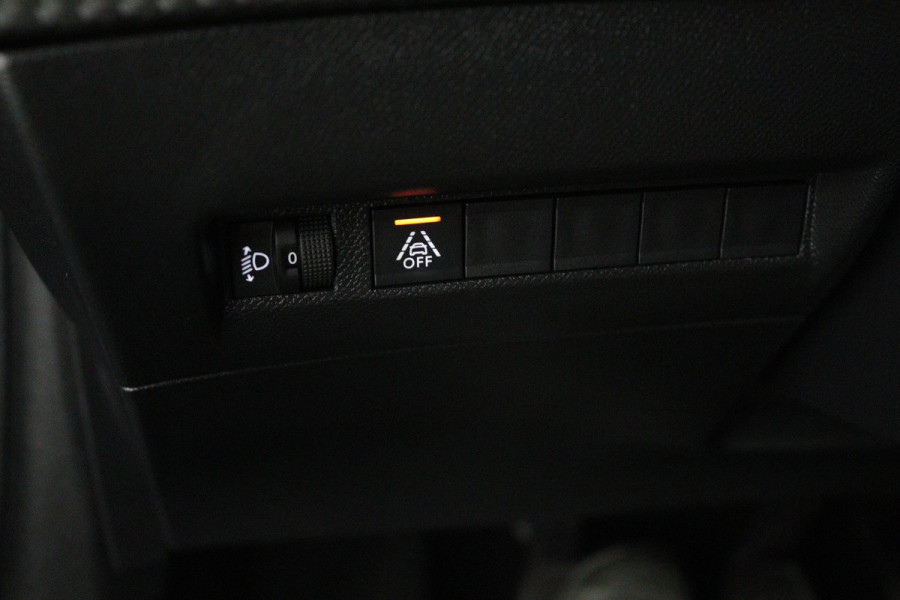 Peugeot 208 1.2 PureTech Blue Lease Active (NAVIGATIE, CRUISE CONTROL, LANE-ASSIST, PARKEERSENSOREN, BLUETOOTH, AIRCO)