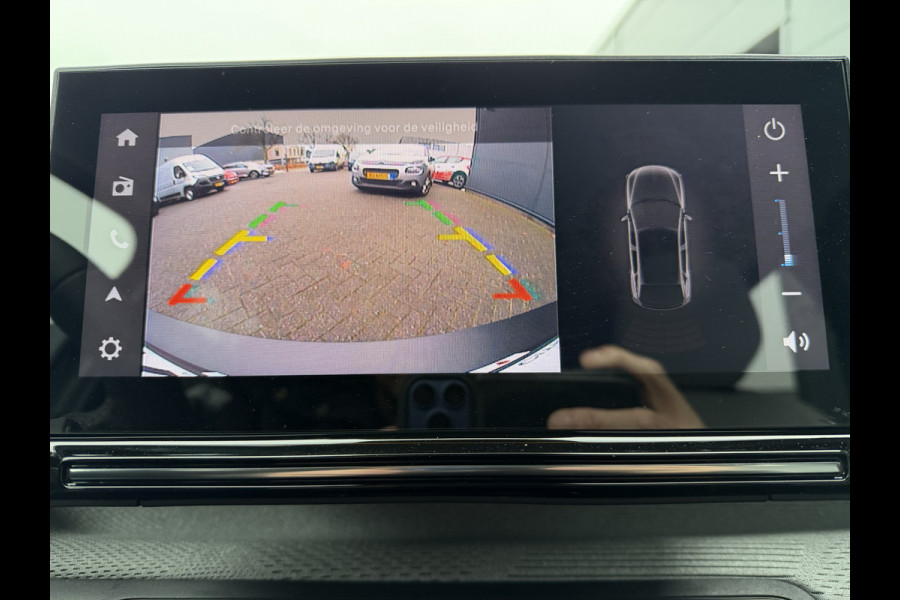 Citroën C3 100pk Max (Camera - Automatische Airco - Navigatie - Apple Carplay - 17" - LED - Parkeersensoren)