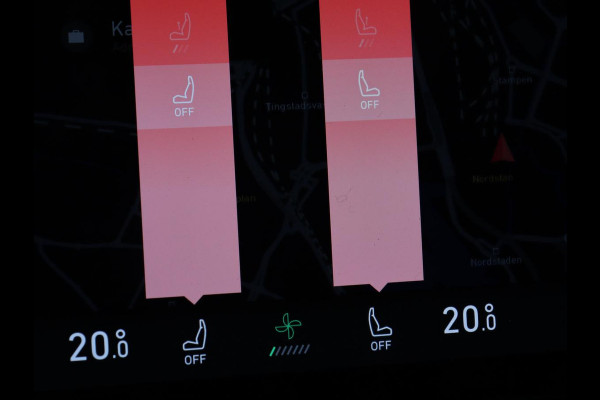 Lynk & Co 01 1.5 Plug In | Panoramadak | Infinity by Harman | Camera | Adaptive cruise | Stoelverwarming | Carplay | Memory | Full LED | PHEV