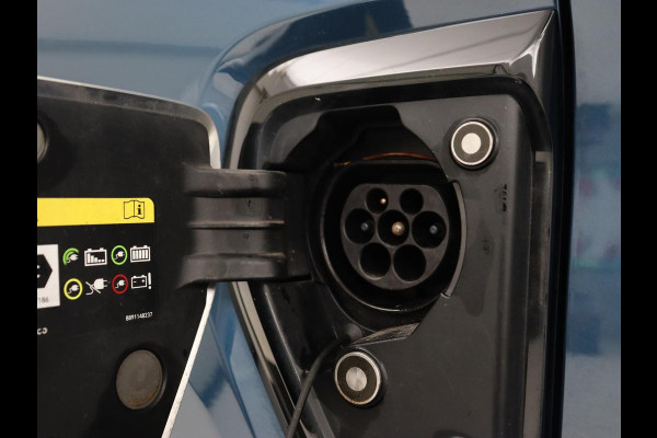 Lynk & Co 01 1.5 Plug In | Panoramadak | Infinity by Harman | Camera | Adaptive cruise | Stoelverwarming | Carplay | Memory | Full LED | PHEV