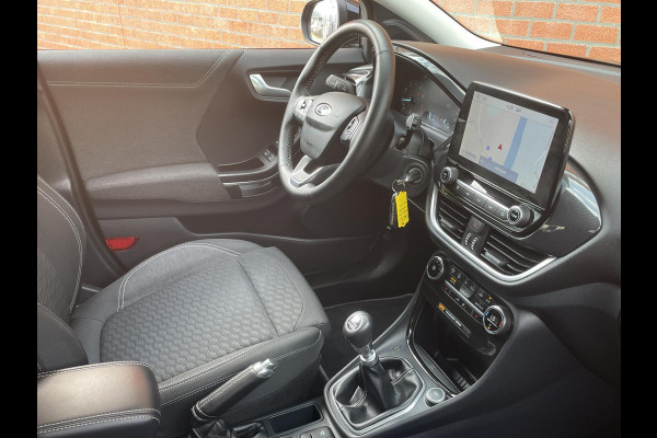 Ford Puma 1.0 EcoBoost 125pk MHEV Titanium | Navigatie | Apple Carplay/Android Auto | Parkeersensor achter | Cruise Control | Winter Pack | Comfort Pack | Getinte ramen | Trekhaak