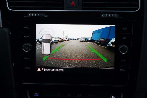 Volkswagen Golf 1.5 TSI Highline / NL-Auto / 47dkm NAP / LED / Navi / Adaptieve Cruise / Camera / Automaat