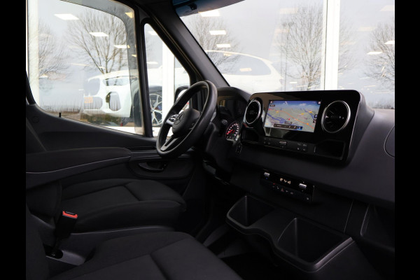Mercedes-Benz Sprinter 319 3.0 CDI V6 AUT. L3H2 - 3500 KG TREKHAAK | MBUX BREEDBEELD | 18 INCH LMV | CAMERA