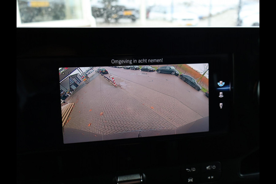 Mercedes-Benz Sprinter 319 3.0 CDI V6 AUT. L3H2 - 3500 KG TREKHAAK | MBUX BREEDBEELD | 18 INCH LMV | CAMERA