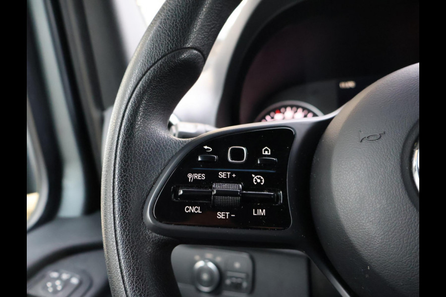 Mercedes-Benz Sprinter 319 3.0 CDI V6 AUT. L3H2 - 3500 KG TREKHAAK | MBUX BREEDBEELD | 18 INCH LMV | CAMERA