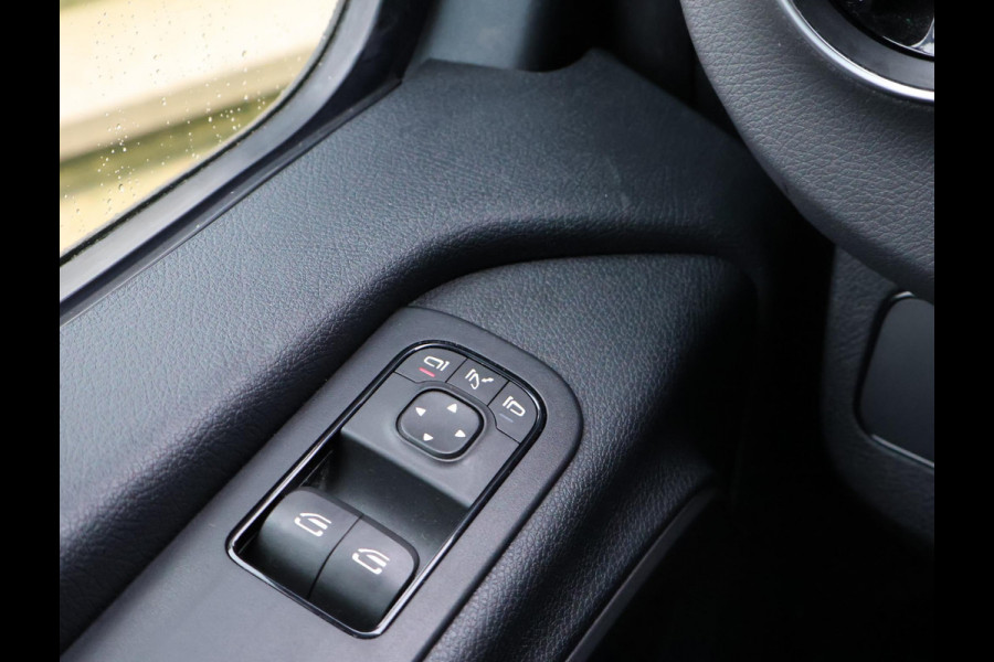 Mercedes-Benz Sprinter 319 3.0 CDI V6 AUT. L3H2 - 3500 KG TREKHAAK | MBUX BREEDBEELD | 18 INCH LMV | CAMERA