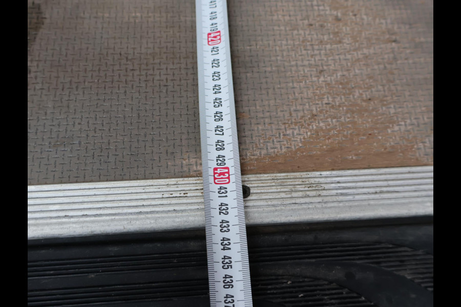 Mercedes-Benz Sprinter 319 3.0 CDI V6 AUT. L3H2 - 3500 KG TREKHAAK | MBUX BREEDBEELD | 18 INCH LMV | CAMERA